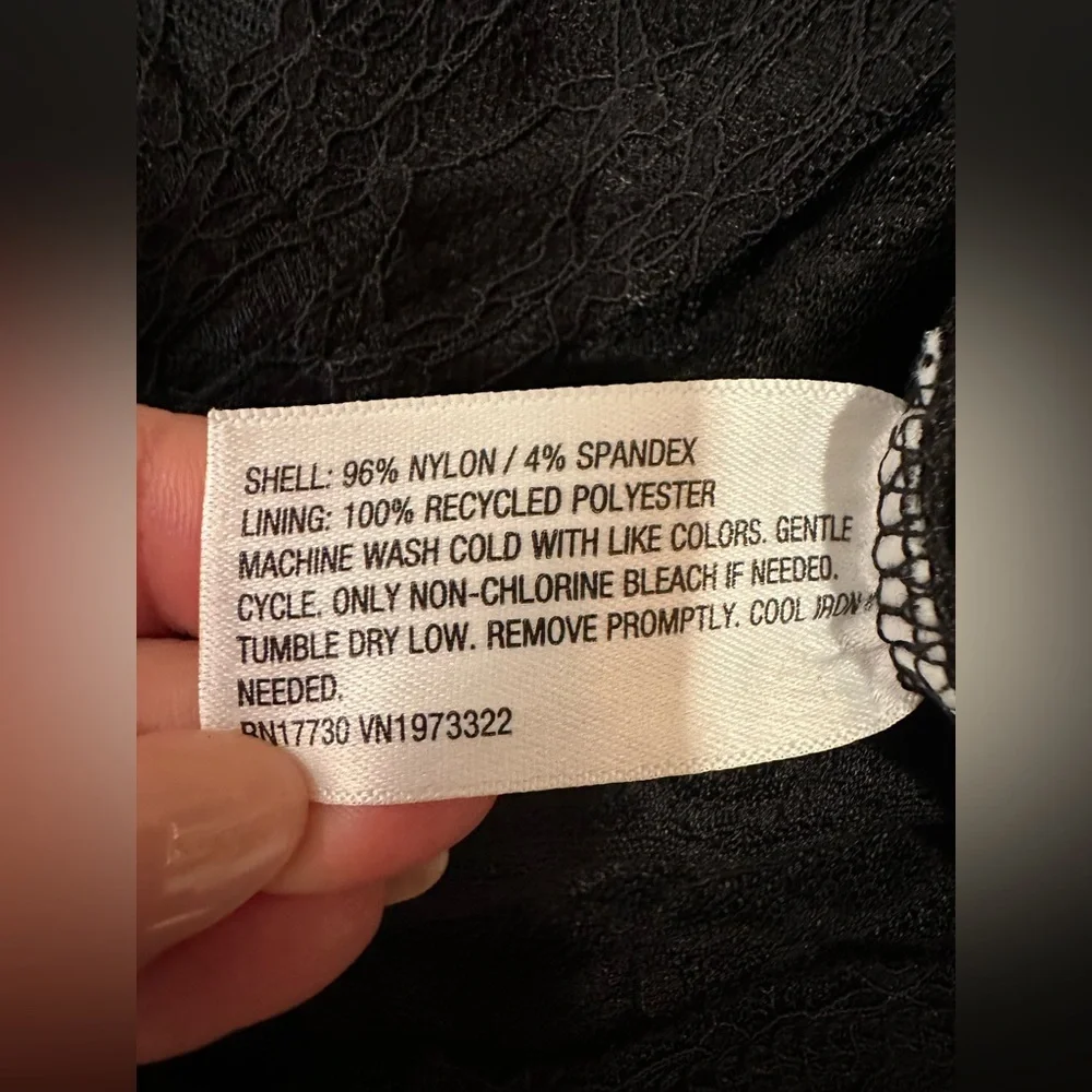 Wild Fable Black Lace Sweetheart Crop Top - Size M - Picture 9 of 9